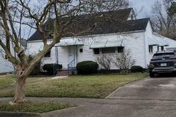 Pre-foreclosure in  Kennebeck Ave Norfolk, VA 23513