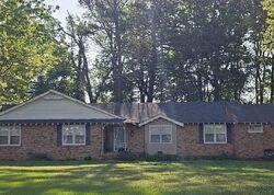 Pre-foreclosure in  Country Club Dr Red Bay, AL 35582