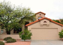 Pre-foreclosure in  N Moon Crest Dr Tucson, AZ 85718