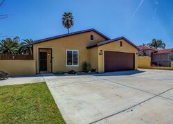 Pre-foreclosure in  Windpiper Ln Bakersfield, CA 93313