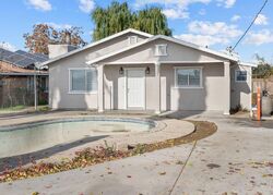 Pre-foreclosure in  W Hatch Rd Modesto, CA 95358