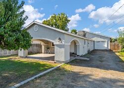 Pre-foreclosure in  Merced Ave Denair, CA 95316