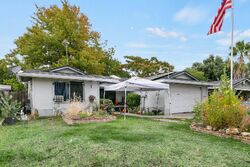 Pre-foreclosure in  Oakhollow Dr Sacramento, CA 95842