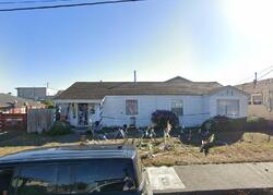 Pre-foreclosure in  Pine St Eureka, CA 95501