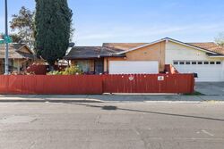 Pre-foreclosure in  San Ignacio Ave Modesto, CA 95354