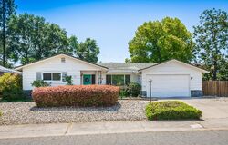 Pre-foreclosure in  Dena Way Sacramento, CA 95821