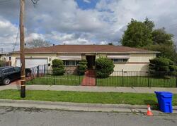 Pre-foreclosure in  S 15th St Richmond, CA 94804