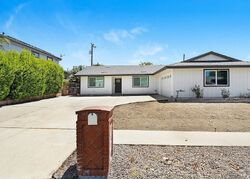 Pre-foreclosure in  Licia Pl Simi Valley, CA 93065