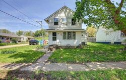 Pre-foreclosure in  7th Ave Fulton, IL 61252