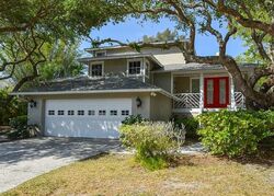 Pre-foreclosure in  Oyster Cove Dr Sarasota, FL 34242