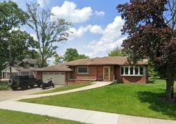 Pre-foreclosure in  W 26th St Riverside, IL 60546
