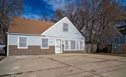 Pre-foreclosure in  W GRAND AVE Melrose Park, IL 60164