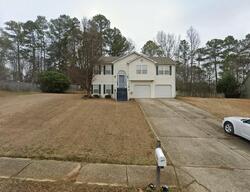 Pre-foreclosure in  Magnolia Ct Douglasville, GA 30135