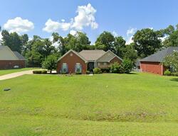 Pre-foreclosure in  Castle Pines Ln Albany, GA 31721