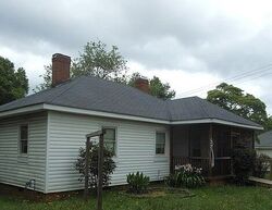Pre-foreclosure in  Poplar St Griffin, GA 30223