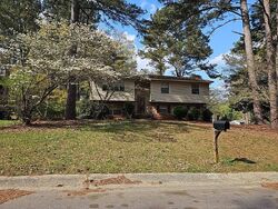 Pre-foreclosure in  Valenti Ct Riverdale, GA 30274