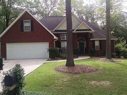 Pre-foreclosure in  Quinelle Dr Perry, GA 31069