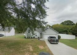  River Meadow Dr, Calhoun GA