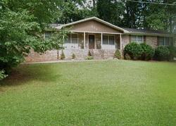 Pre-foreclosure in  Tall Deer Dr Fairburn, GA 30213