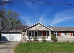 Pre-foreclosure in  S Mcleansboro St Benton, IL 62812