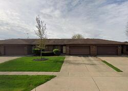 Pre-foreclosure in  Shagbark Rd New Lenox, IL 60451