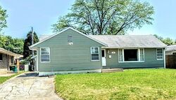 Pre-foreclosure in  Ronnie Ct Joliet, IL 60435