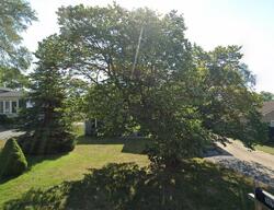 Pre-foreclosure in  Bridgewood Dr Antioch, IL 60002