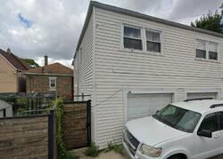 Pre-foreclosure in  Winchester Ave Blue Island, IL 60406