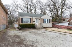 Pre-foreclosure in  Dixie Hwy Homewood, IL 60430
