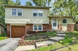 Pre-foreclosure in  Hillcrest Dr Country Club Hills, IL 60478