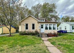 Pre-foreclosure in  22nd Ave Rock Island, IL 61201