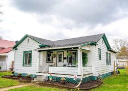  S Indiana Ave, Auburn IN