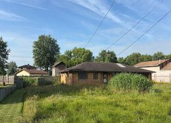 Pre-foreclosure in  W 26th St Muncie, IN 47302