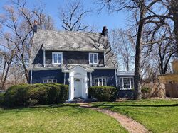 Pre-foreclosure in  Washington St Gary, IN 46408