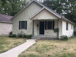 Pre-foreclosure in  Mcpherson St Elkhart, IN 46514