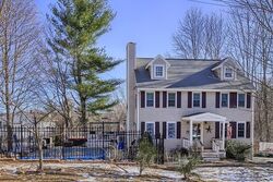 Pre-foreclosure in  Marion St Methuen, MA 01844