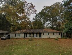 Pre-foreclosure in  Hillview Dr Jackson, MS 39211