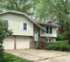 Pre-foreclosure in  Northridge Dr Columbia, MO 65202
