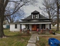 Pre-foreclosure in  E Manitou St Joplin, MO 64801