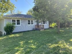 Pre-foreclosure in  Pickett Rd Saint Joseph, MO 64503