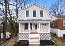 Pre-foreclosure in  Trenton Ave Saint Louis, MO 63130
