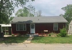 Pre-foreclosure in  Francis St Mexico, MO 65265