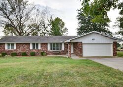 Pre-foreclosure in  Lawrence 2130 Mount Vernon, MO 65712