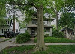 Pre-foreclosure in  Park Ave Lincoln, NE 68502