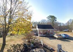 Pre-foreclosure in  Farm Ln Seabrook, NH 03874
