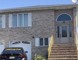 Pre-foreclosure in  TINA CT Elmwood Park, NJ 07407