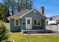 Pre-foreclosure in  Cooper Rd Red Bank, NJ 07701