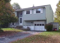  Lucchesi Dr, Clay NY