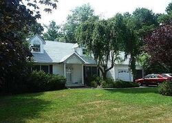 Pre-foreclosure in  Pine Cone Ln Islandia, NY 11749