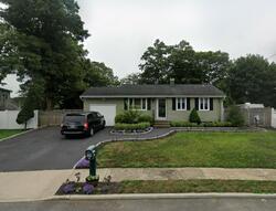 Pre-foreclosure in  Wayside Ln Selden, NY 11784
